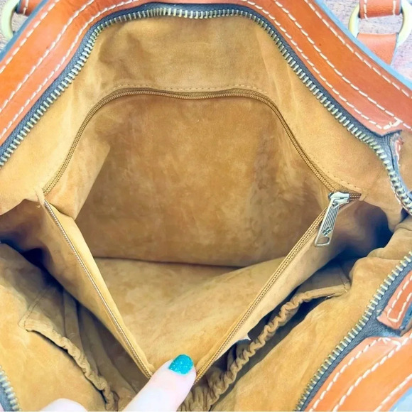 NWOT Patricia Nash Metallic Tooled Lace Poppy Top Zip Tote W Tassel - Picture 12 of 16